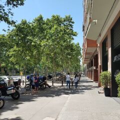 Ant Hostel Barcelona Барселона парковка