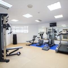 Отель Hipotels Bahía Grande Aparthotel фитнесс-зал