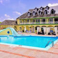 Отель Sandcastles Beach Resort бассейн