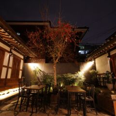 Отель The Place Seoul Hanok Guesthouse фото 4