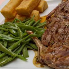 Отель Holiday Inn Lisbon спа
