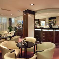 Central Hotel Forum гостиничный бар