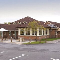 Отель Premier Inn Warrington - A49, M62 J9 парковка