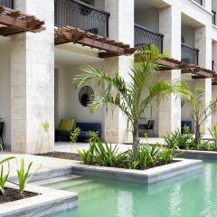Отель Unique Club at Lopesan Costa Bávaro - All Inclusive Доминикана, Пунта Кана - отзывы, цены и фото номеров - забронировать отель Unique Club at Lopesan Costa Bávaro - All Inclusive онлайн бассейн