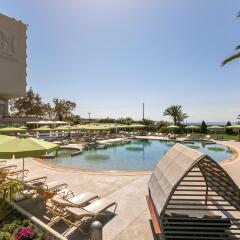 Отель Divani Apollon Palace & Thalasso Афины бассейн