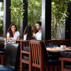 Апартаменты Crowne Plaza Dubai Apartments гостиничный бар