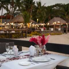 Отель First Landing Beach Resort & Villas питание фото 2