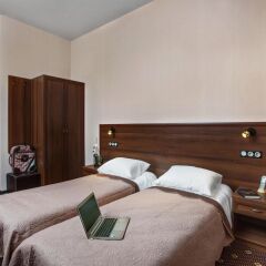Гостиница My Favorite Garden Hotel в Санкт-Петербурге отзывы, цены и фото номеров - забронировать гостиницу My Favorite Garden Hotel онлайн Санкт-Петербург комната для гостей фото 4