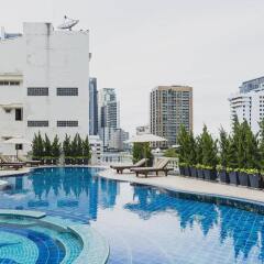 Апартаменты Hope Land Executive Serviced Apartment Бангкок бассейн фото 2