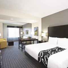 Отель La Quinta Inn & Suites by Wyndham Billings США, Биллингс - отзывы, цены и фото номеров - забронировать отель La Quinta Inn & Suites by Wyndham Billings онлайн комната для гостей фото 3