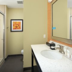 Hampton Inn & Suites El Paso/East in El Paso, United States of America from 193$, photos, reviews - zenhotels.com bathroom
