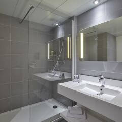 Mercure Paris Roissy Charles de Gaulle Hotel ванная