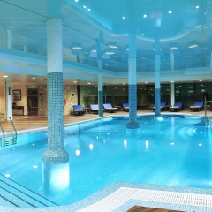 Отель CM Mallorca Palace - Only Adults бассейн