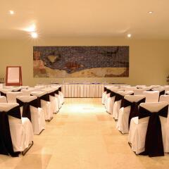 Hotel Emporio Ixtapa