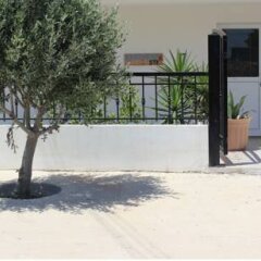 Отель Galatia's Court Кипр, Пафос - отзывы, цены и фото номеров - забронировать отель Galatia's Court онлайн парковка