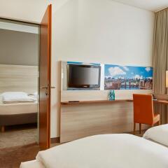 H+ Hotel Berlin Mitte комната для гостей фото 4