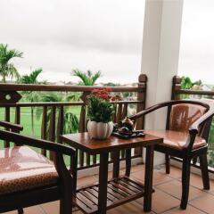 Отель Hoi An Golden Rice Villa балкон