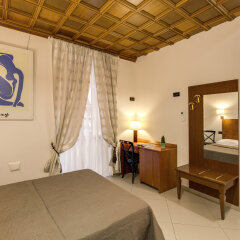 Отель Artemis Guest House комната для гостей