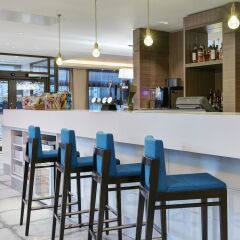 Отель Hampton by Hilton Glasgow Central гостиничный бар