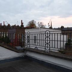 Отель Home With Roof Terrace Hampstead Village Лондон парковка