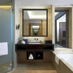 Отель Four Points by Sheraton Langfang, Guan ванная