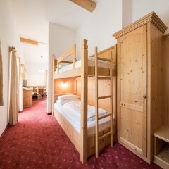Tonzhaus Hotel & Restaurant Сеналес детские мероприятия фото 2