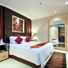 Отель Admiral Premier Sukhumvit 23 By Compass Hospitality Бангкок комната для гостей фото 2