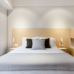 Апартаменты UPSTREET Ermou Elegant Apartments Афины комната для гостей