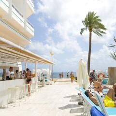 Отель Playasol The New Algarb Испания, Ивиса - отзывы, цены и фото номеров - забронировать отель Playasol The New Algarb онлайн бассейн фото 3