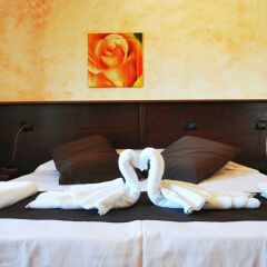Отель Bed and Breakfast Giardini di Marzo Лечче сейф в номере
