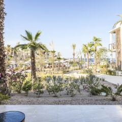Отель Chileno Bay Resort & Residences Кабо-Сан-Лукас парковка