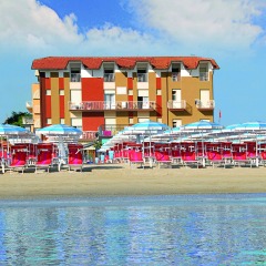 Hotel Marina Гаттео-а-Маре пляж