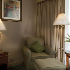 Отель Courtyard by Marriott Tbilisi Грузия, Тбилиси - 5 отзывов об отеле, цены и фото номеров - забронировать отель Courtyard by Marriott Tbilisi онлайн удобства в номере фото 2
