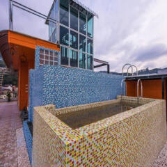 Отель Million Patong Beach Resort парковка