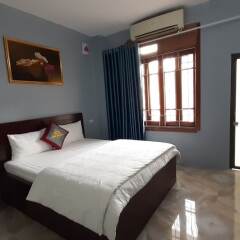 Отель OYO 833 Hoang Gia Motel Ханой сейф в номере