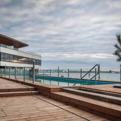 Апартаменты Pirita Beach & SPA Таллин бассейн