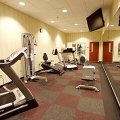 Отель Holiday Inn Express Hotel & Suites Columbus Univ Area - Osu США, Колумбус - отзывы, цены и фото номеров - забронировать отель Holiday Inn Express Hotel & Suites Columbus Univ Area - Osu онлайн фитнесс-зал