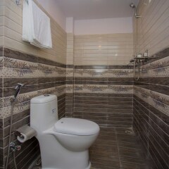 Отель OYO 264 Hotel Antique Kutty Непал, Катманду - отзывы, цены и фото номеров - забронировать отель OYO 264 Hotel Antique Kutty онлайн ванная