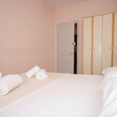 Отель Easy Flat - Five Stars Holiday House комната для гостей