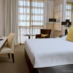 Centro Al Manhal Hotel by Rotana комната для гостей фото 2