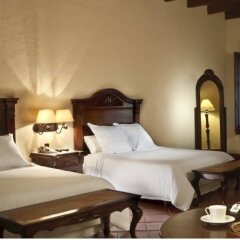 Отель Fiesta Americana Hacienda San Antonio El Puente Cuernavaca Ксочитепек сейф в номере