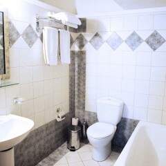 Tourist Hotel Салоники ванная