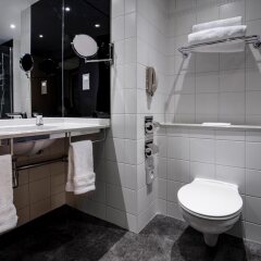 Radisson Blu Hotel London Stansted Airport ванная фото 2