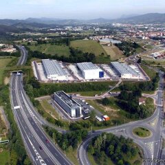 Отель Holiday Inn Express Bilbao Испания, Дерио - отзывы, цены и фото номеров - забронировать отель Holiday Inn Express Bilbao онлайн пляж