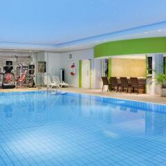 Crowne Plaza Frankfurt Congress Hotel бассейн