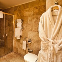 Hotel National in Yerevan, Armenia from 252$, photos, reviews - zenhotels.com bathroom