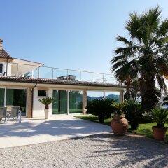 Отель Villa Belvedere Degli Ulivi Озимо парковка