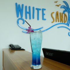 Отель White Sand Halal House Krabi сейф в номере