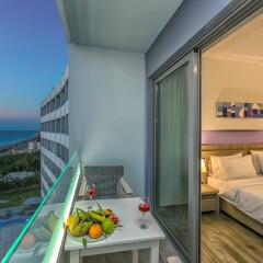 Отель Akti Imperial Deluxe Spa & Resort балкон