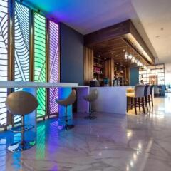 Гостиница The Square Hotel Казахстан, Нур-Султан - отзывы, цены и фото номеров - забронировать гостиницу The Square Hotel онлайн гостиничный бар
